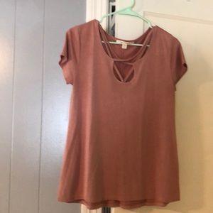 Fun lightweight shirt - hangs well